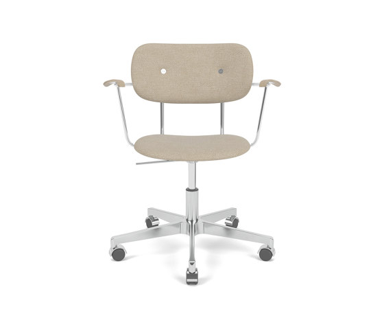 Co Task Chair W. Armrest | Star Base w. Casters, Polished Aluminium | Fully Upholstered | |Audo Bouclé 02 - Beige | Natural Oak | Tabourets de bureau | Audo Copenhagen