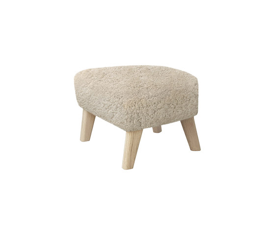 My Own Chair Footstool Sheepskin Moonlight/Natural Oak | Poufs / Polsterhocker | Audo Copenhagen