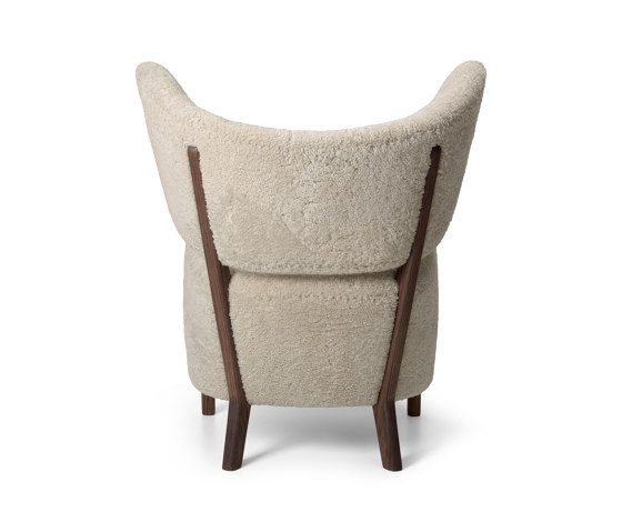 My Own Chair Sheepskin Moonlight/Walnut | Fauteuils | Audo Copenhagen