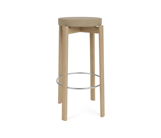 Passage Bar Stool, Natural Oak Base, Upholstered Seat, Steel Ring | Audo Bouclé - Beige 02 | Barhocker | Audo Copenhagen