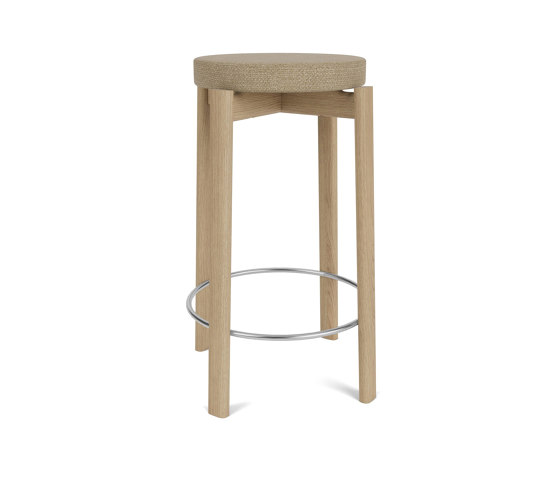 Passage Counter Stool, Natural Oak Base, Upholstered Seat, Steel Ring | Audo Bouclé - Beige, 02 | Chaises de comptoir | Audo Copenhagen