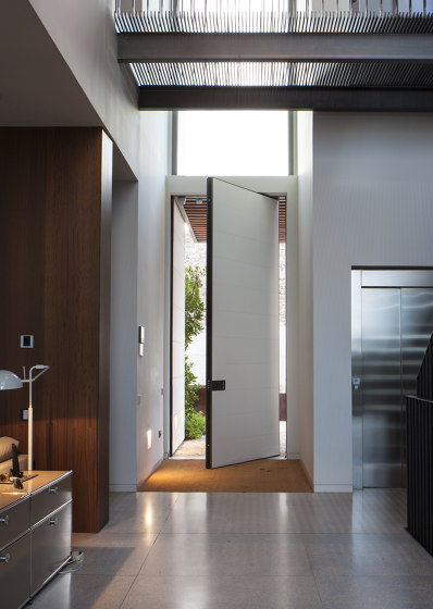 Synua Wall System - boiserie | Front doors | Oikos Venezia – Architetture d’ingresso