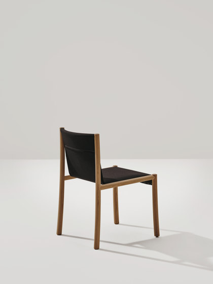Kata | Chair Voll bezogen | Stühle | Arper