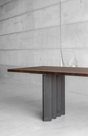 Repeto Steel Table | Dining tables | Heerenhuis