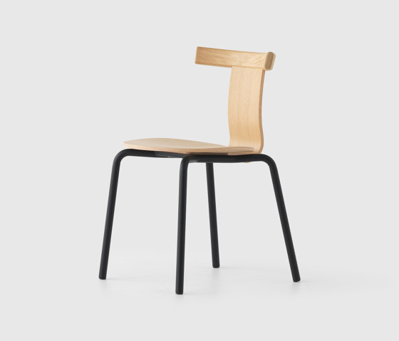 Jiro 4 Leg Chair - Natural - Black Base | Chaises | Resident