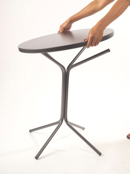 Metal bistro table PIX ø54/54 | Side tables | Schaffner AG