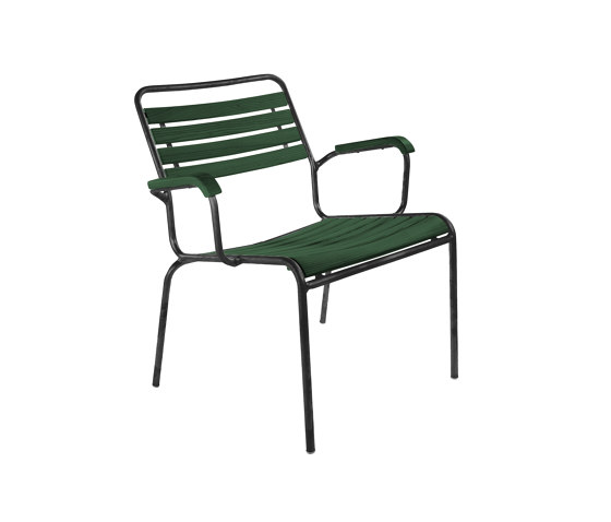 Slatted lounger Rigi with armrest | Sillones | Schaffner AG