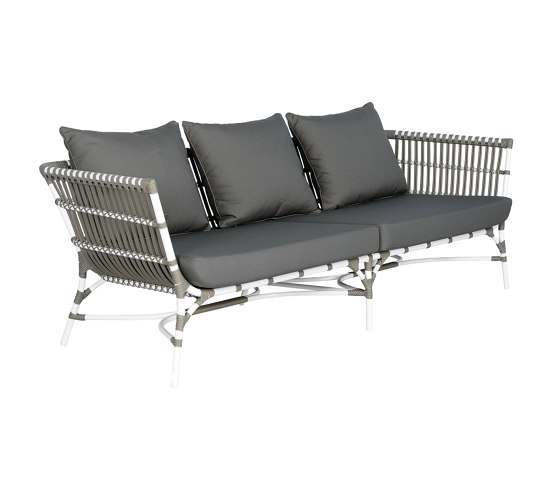 Yoko Sofa 3 Seater 2 Spoke | Sofas | cbdesign