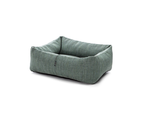 Dotty Dog Basket Medium Turquoise | Dog beds | Roolf Outdoor Living