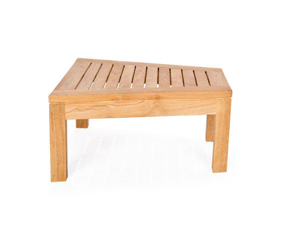 Dotty Teak Triangle Table | Mesas auxiliares | Roolf Outdoor Living