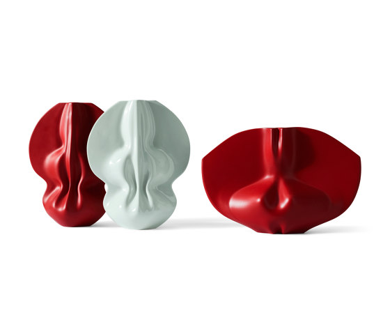 135 Brolic | Vases | Cassina