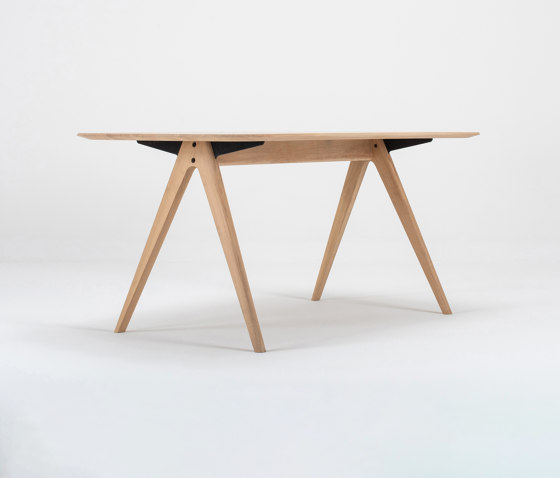 Ava Table | 160x90 | Esstische | Gazzda