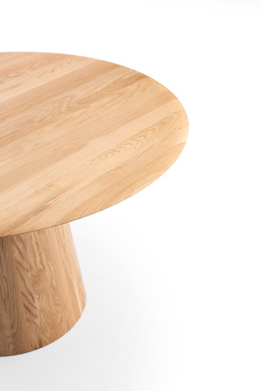 Mushroom Round Table | Dining tables | Gazzda