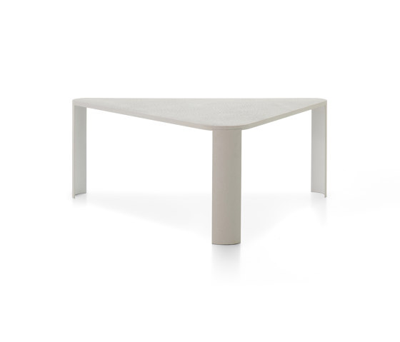 Bonnet Table | Tables de repas | MDF Italia