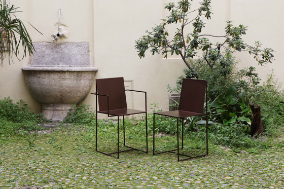 Slim Sissi Armchair | Chaises | ZEUS