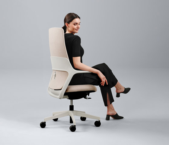 Ofy Executive Chair | Bürodrehstühle | Narbutas