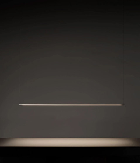 Straight | Suspended lights | OLEV