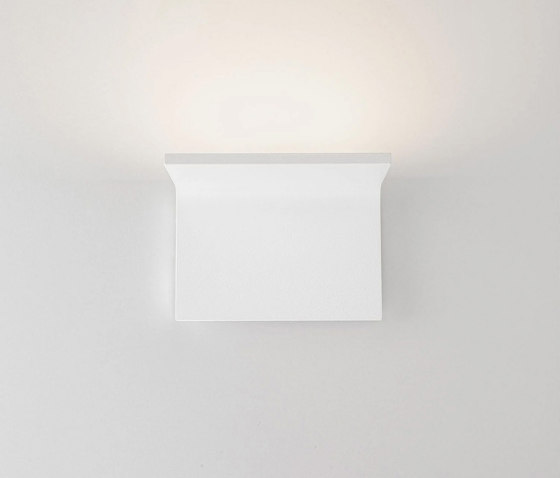 Turn | Wall lights | OLEV