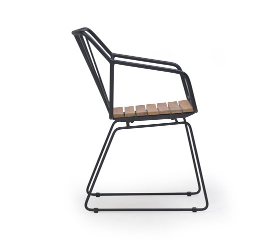 Afi Armchair - Black | Stühle | Design Pergola