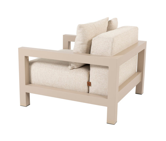 Beth Living Chair | Sessel | Design Pergola