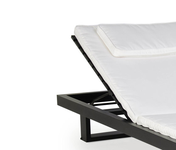 Lido Aluminum Lounger | Sun loungers | Design Pergola