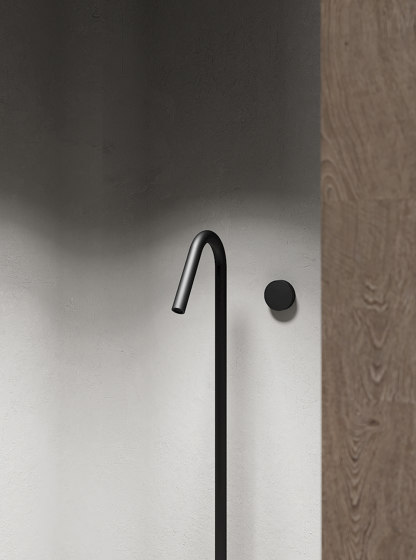 Made - wall-mounted washbasin mixer | Grifería para lavabos | NIC Design