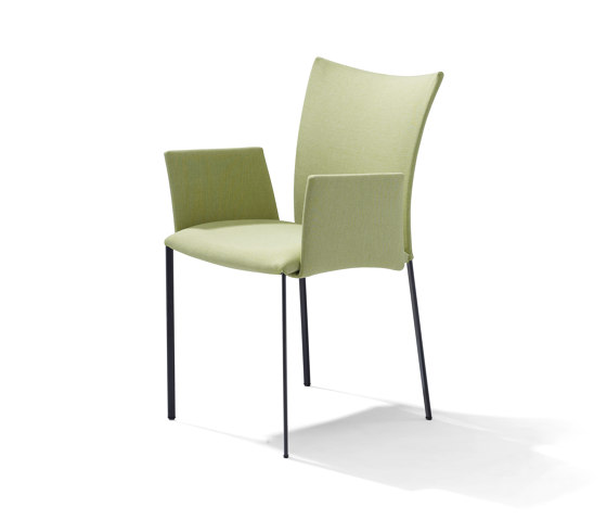 Nobile Outdoor I 
3076-O | Chairs | DRAENERT