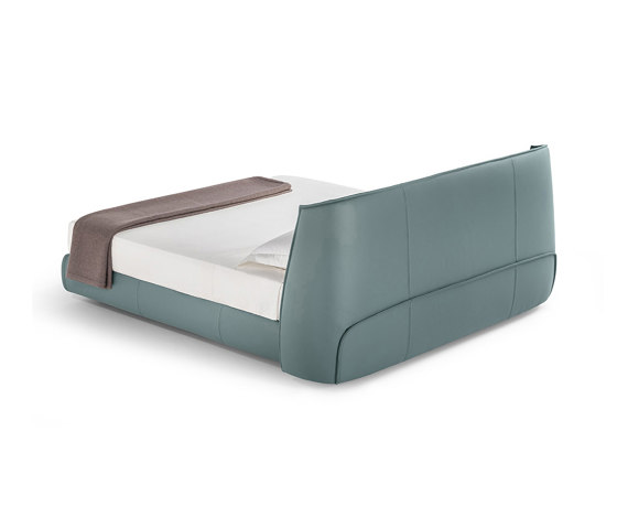 Archibald Bed | Betten | Poltrona Frau