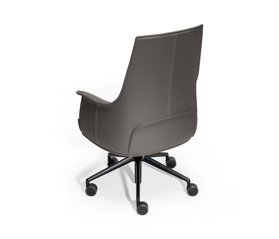 Archibald Task | Executive Office Chair | Chaises de bureau | Poltrona Frau