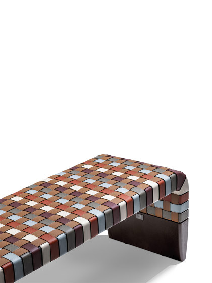 Brera 90th Anniversary Edition | Bench | Bancs | Poltrona Frau