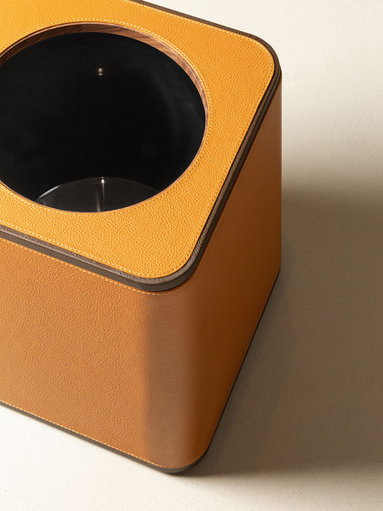 Office Collection | Wastepaper bin | Pattumiere | Poltrona Frau