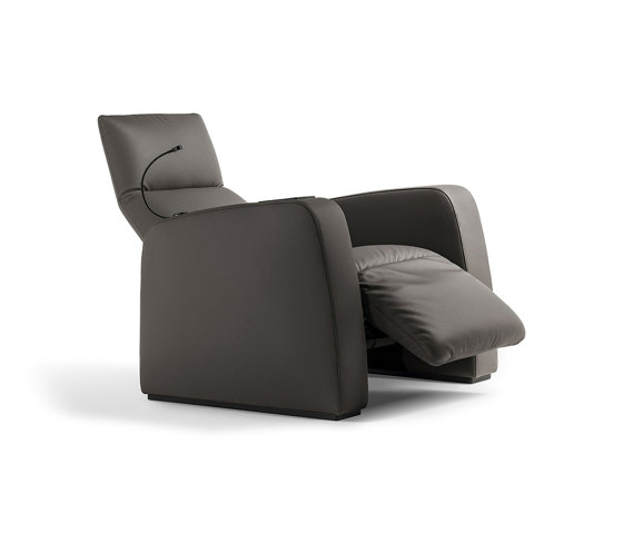 Pillow Cinema | Modular armchair | Armchairs | Poltrona Frau