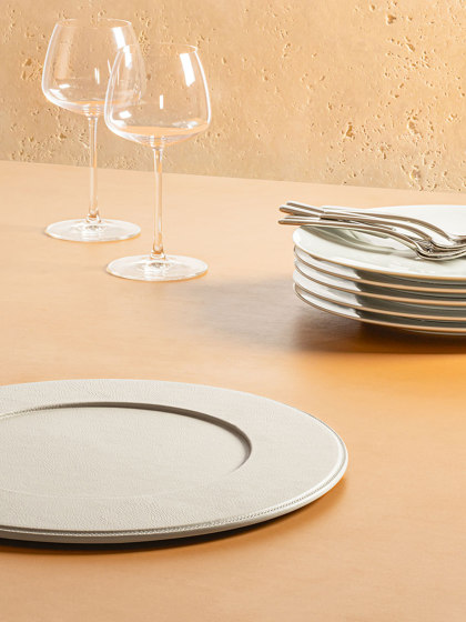 Tableware Collection | Underplate | Complementi tavola | Poltrona Frau