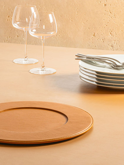 Tableware Collection | Underplate | Complementi tavola | Poltrona Frau