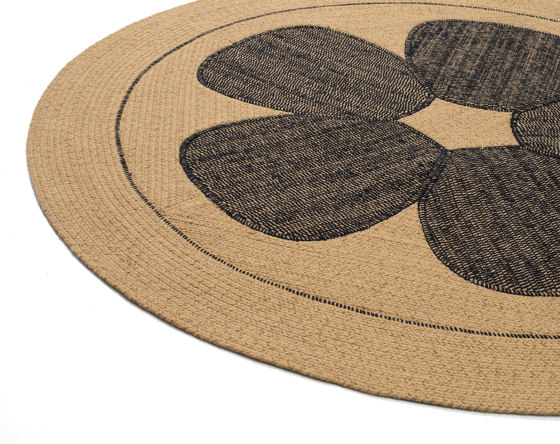 L'Accessoire | AMAPOLA Outdoor Natural black | TA 129 81 08 | Alfombras / Alfombras de diseño | Elitis