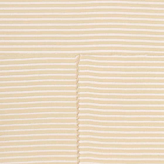 Matières à réflexions x Callidus Guild | Un teint de jouvence | VP 977 50 | Wall coverings / wallpapers | Elitis