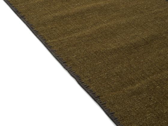 L'Accessoire | TENERE Jeep | TA 126 68 06 | Tapis / Tapis de designers | Elitis