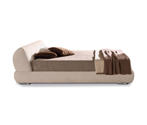 Supermoon Bed | Betten | Minotti