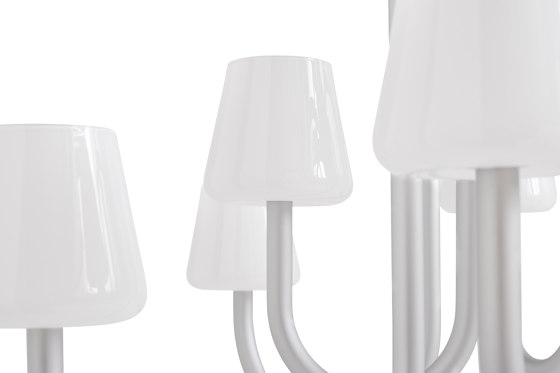 Apollo Chandelier 12 arm | Kronleuchter | HAY