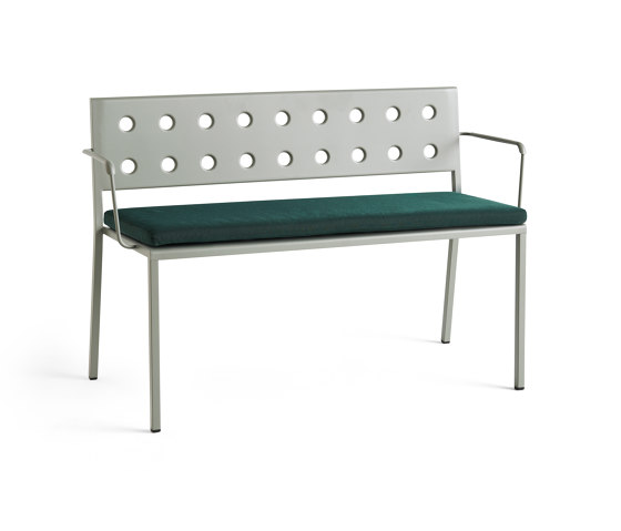 Balcony Lounge Bench With Arm | Bancos | HAY