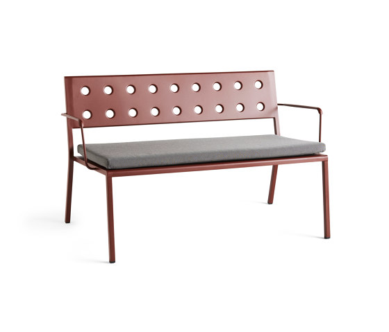 Balcony Lounge Bench With Arm | Bancos | HAY