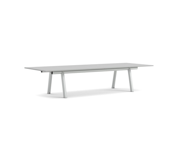 Boa Table | Dining tables | HAY