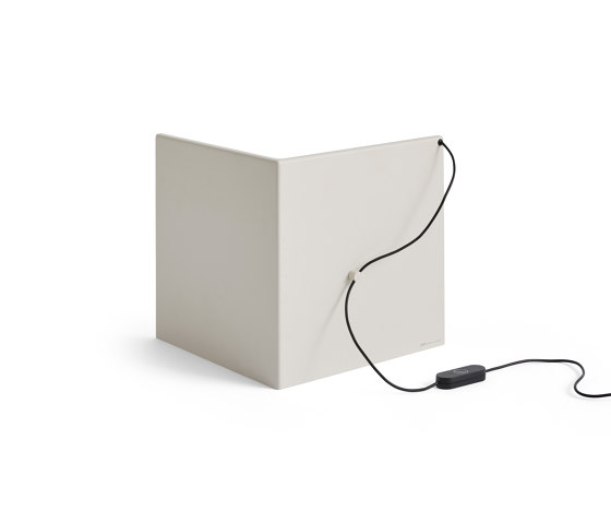 LBM Corner Table Lamp | Tischleuchten | HAY