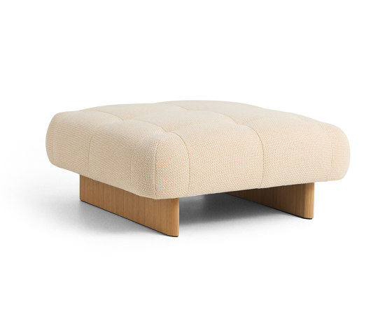 Quilton Lift Ottoman | Poufs / Polsterhocker | HAY