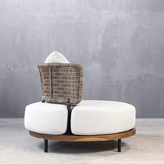 Kanso | Letizia Lounge Armchair | Poltrone | Set Collection