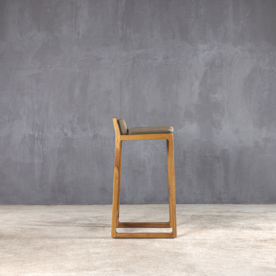 Slow | Sled Barstool Teak | Tabourets de bar | Set Collection