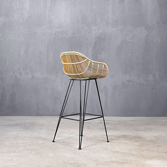 Kanso | Alvi 75 Barstool | Bar stools | Set Collection