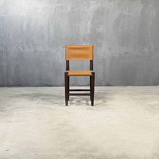 Slow Reclaimed | The Chandi Chair Leather Teak | Chairs | Set Collection