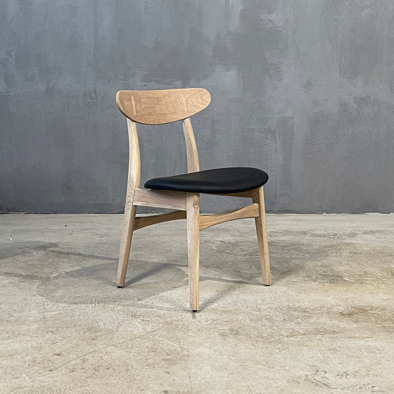 Classics | The Sapporo Dining Chair Oak | Stühle | Set Collection