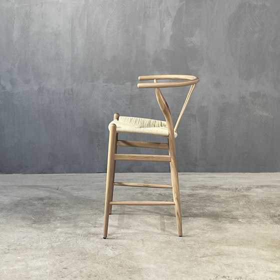 Classics | The Layla Counterstool Oak | Bar stools | Set Collection